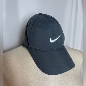 Nike legacy 91 Dri- Fit unisex light grey Cap White Swoosh one size fits most